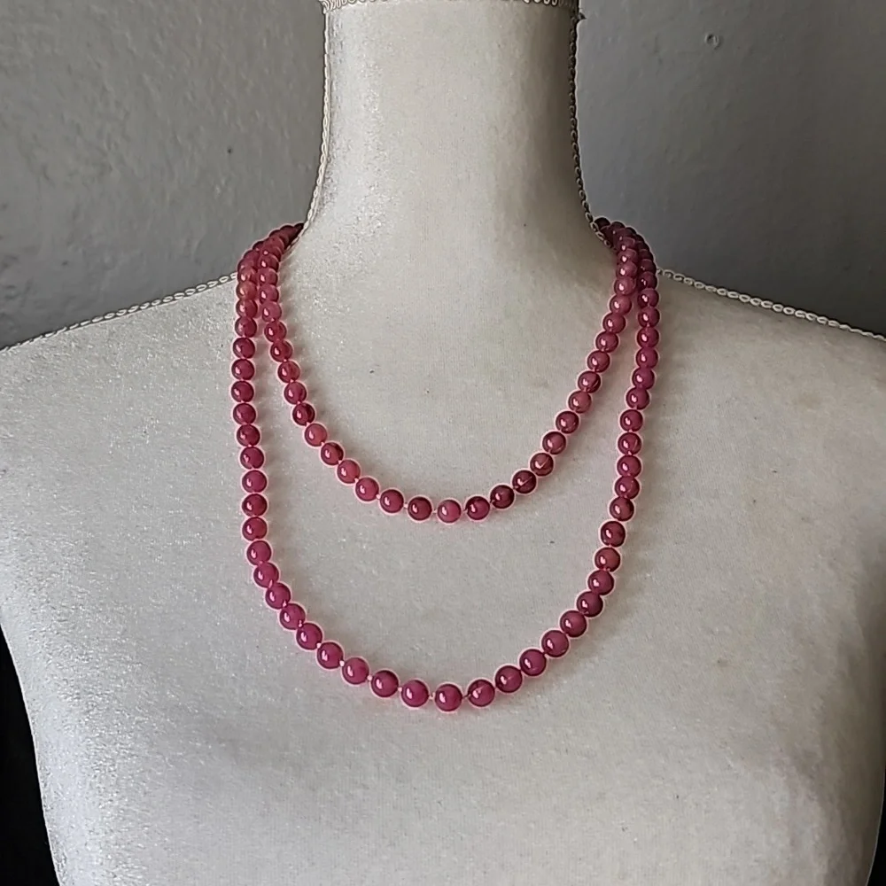 Vintage Marble Pink Plastic Beaded Infinity Necklace 47 Inches 💙